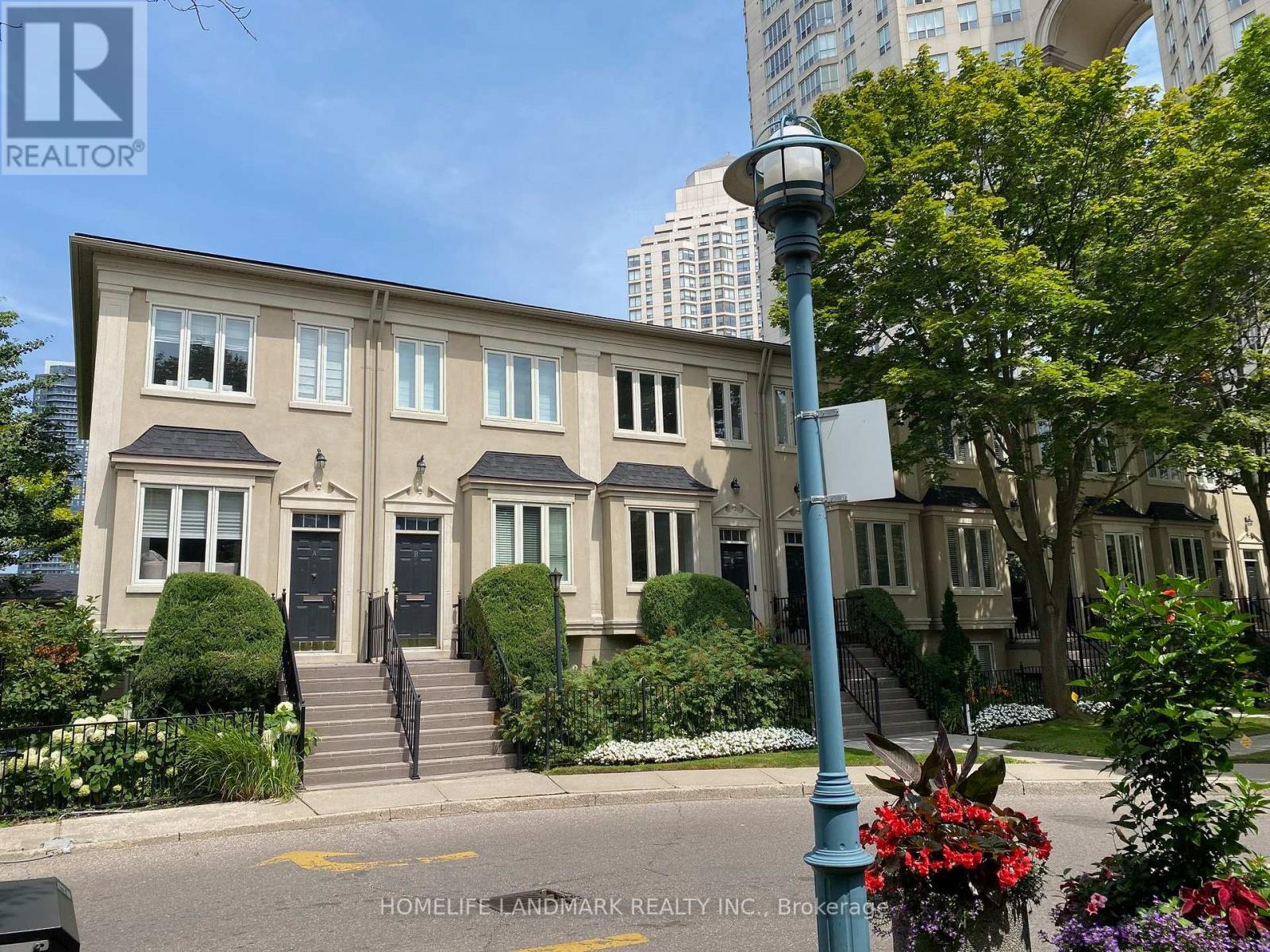 B - 2283 Lake Shore Boulevard W Property Photo 3