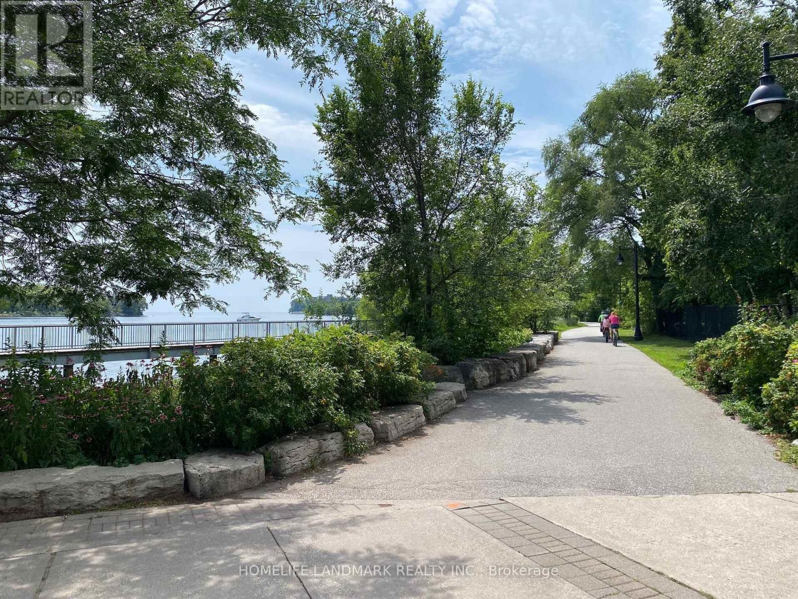 B - 2283 Lake Shore Boulevard W Property Photo 25