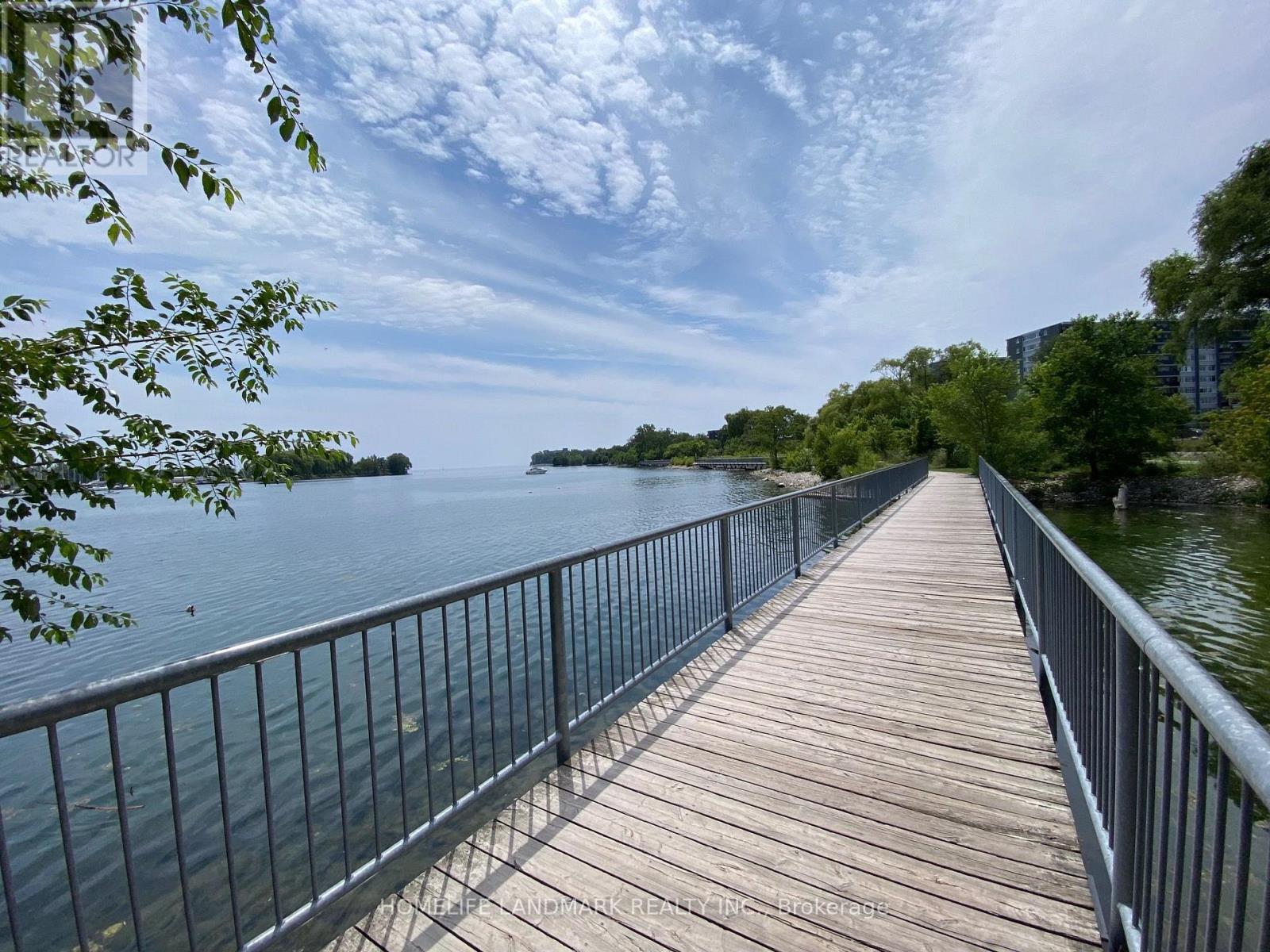 B - 2283 Lake Shore Boulevard W Property Photo 26