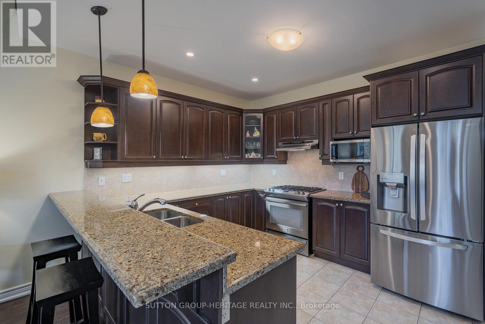 160 - 2120 Itabashi Way Property Photo 12