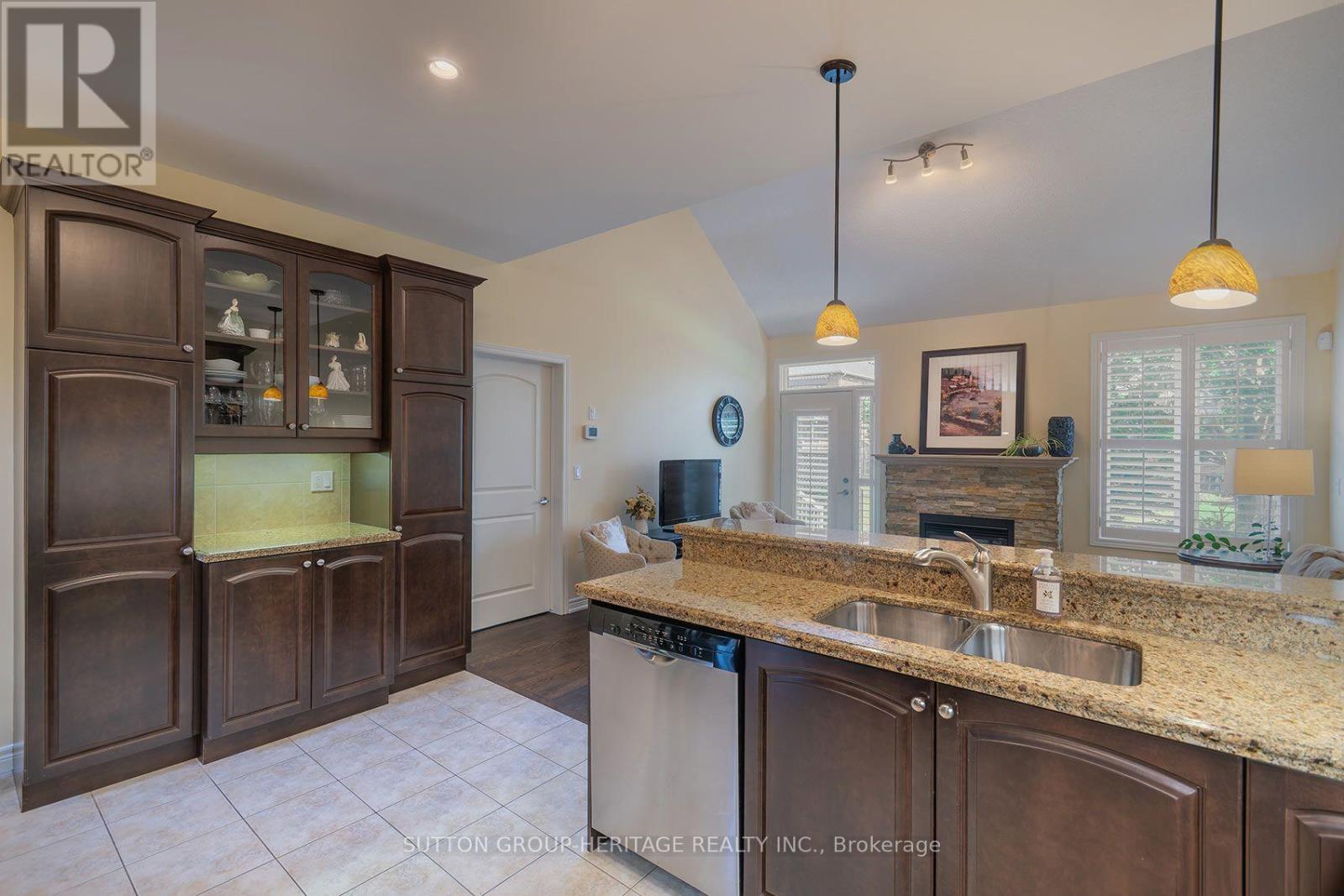 160 - 2120 Itabashi Way Property Photo 13
