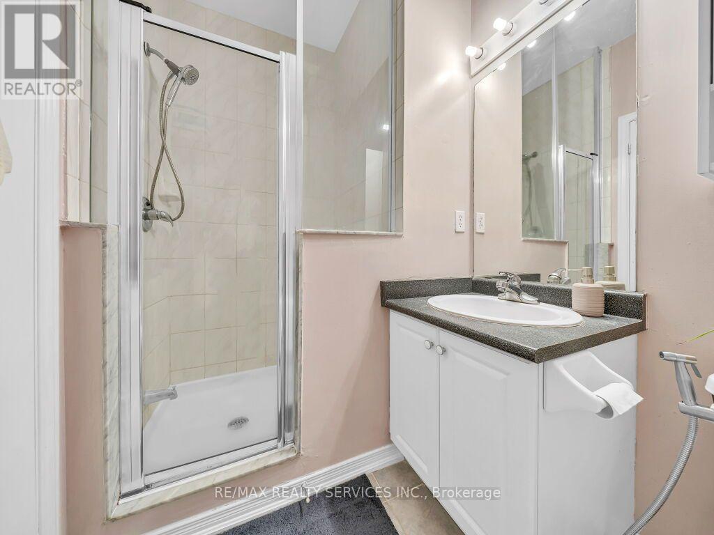101 River Rock Crescent Property Photo 20