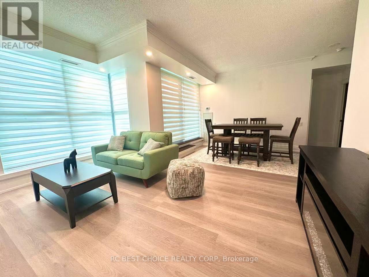 203 - 2067 Lake Shore Boulevard W Property Photo 1