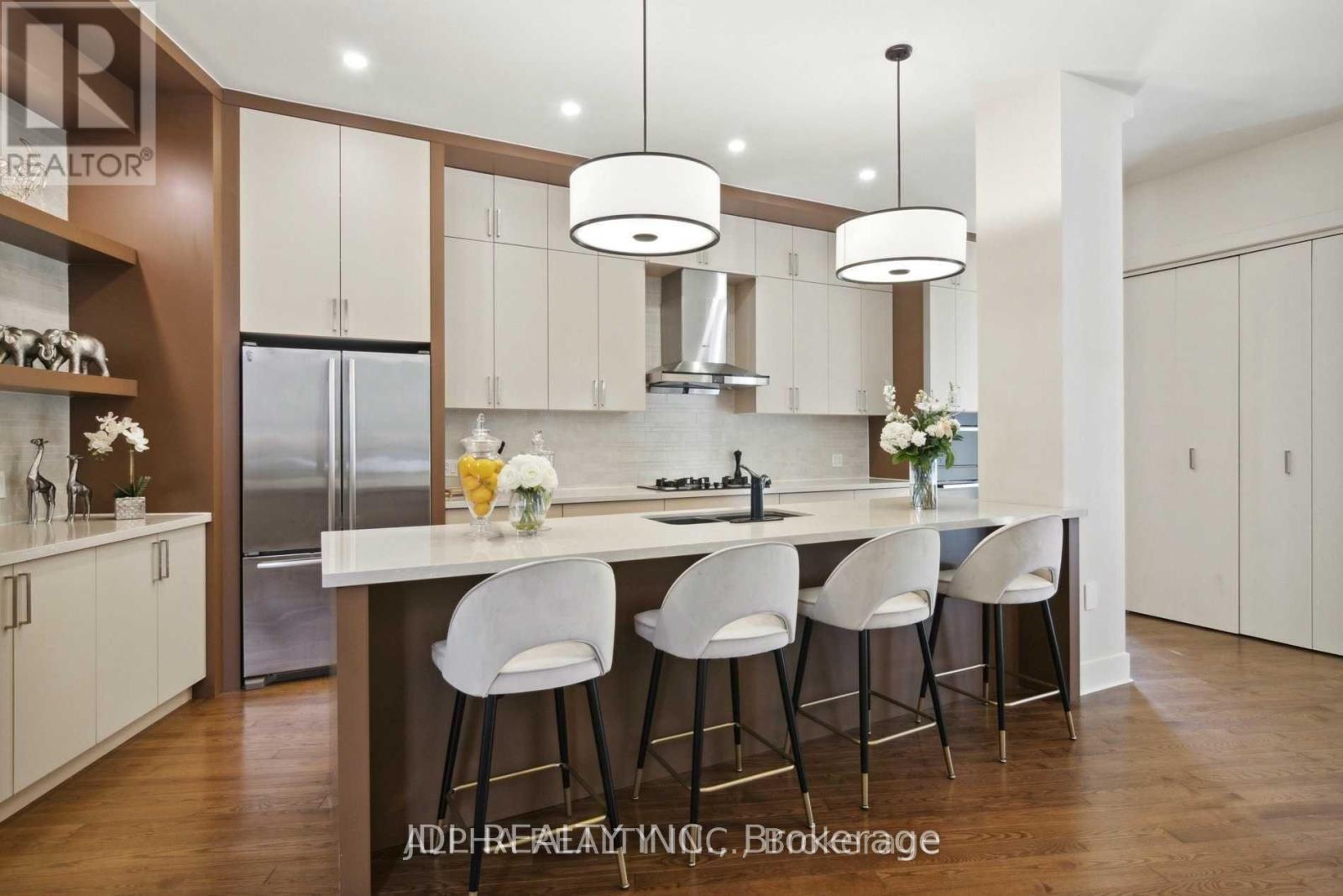 1436 Haig Boulevard Property Photo 13