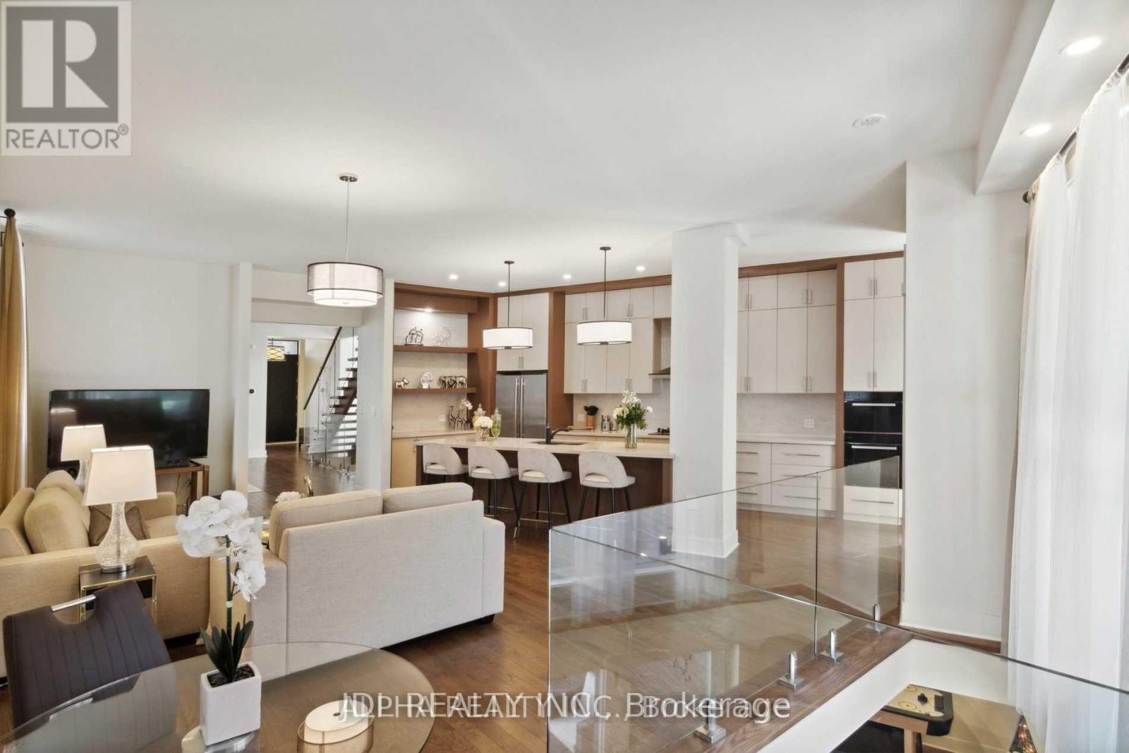 1436 Haig Boulevard Property Photo 16