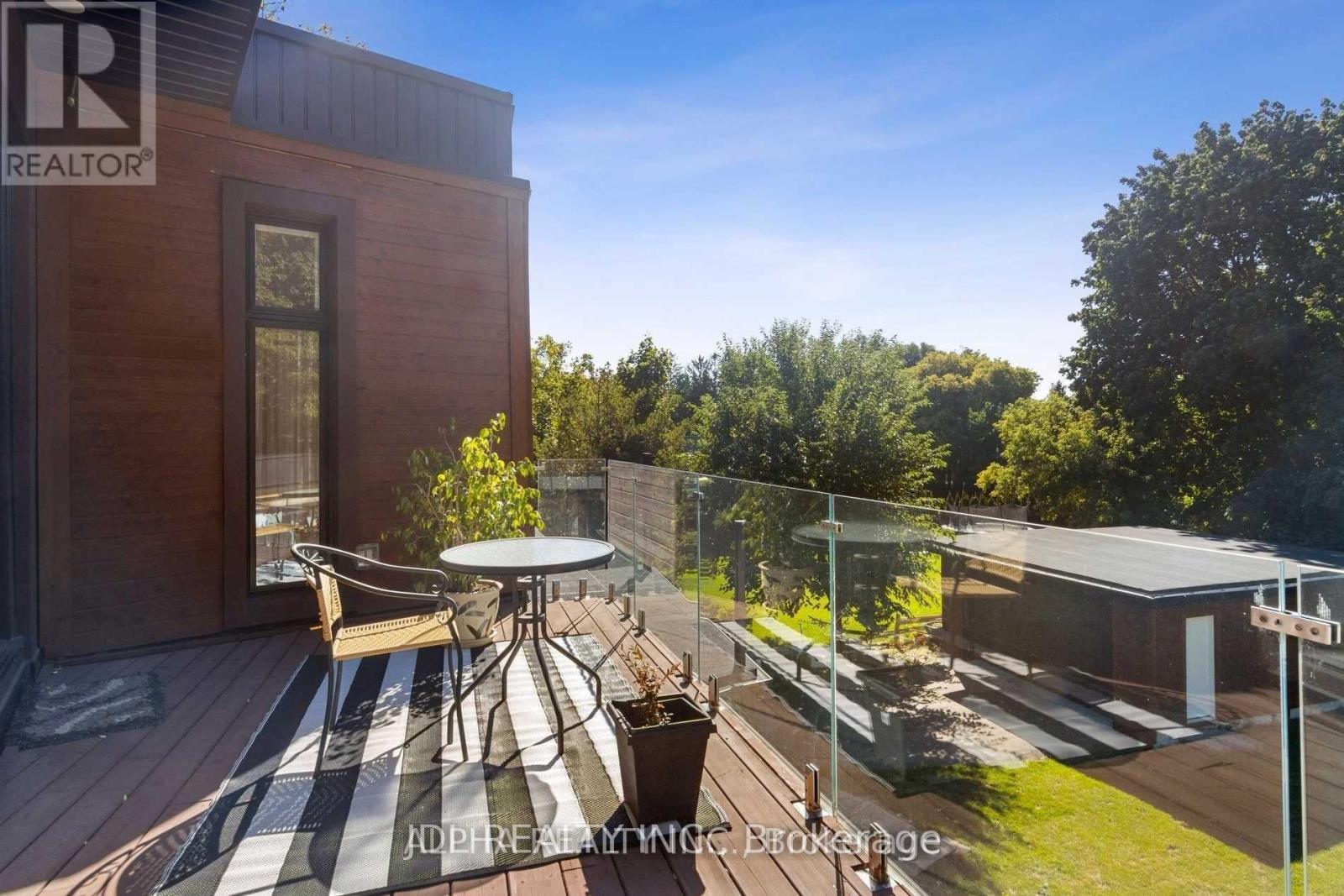 1436 Haig Boulevard Property Photo 24