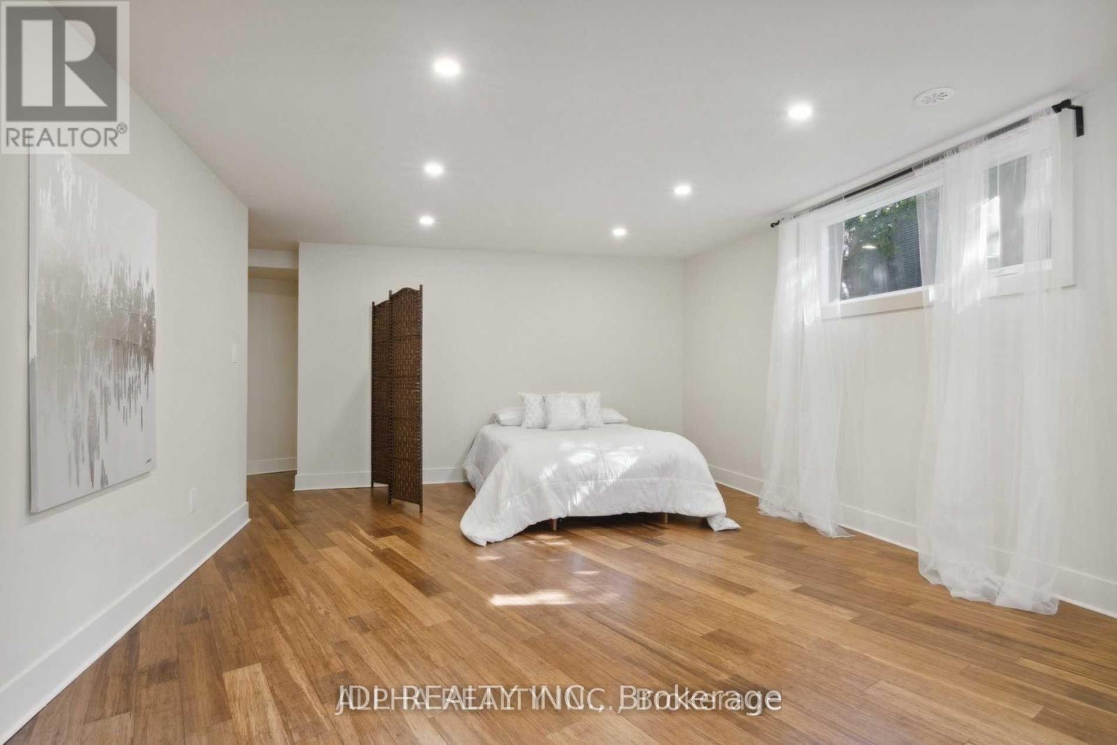 1436 Haig Boulevard Property Photo 34