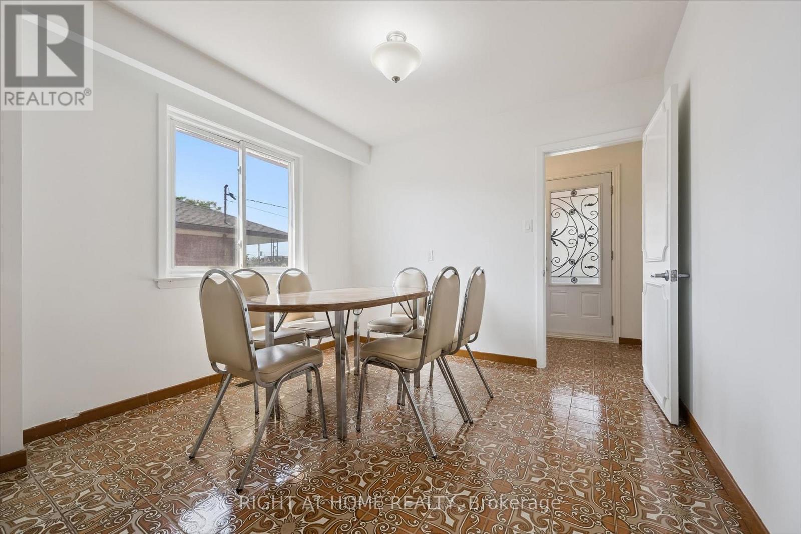 27 Jocada Road Property Photo 11