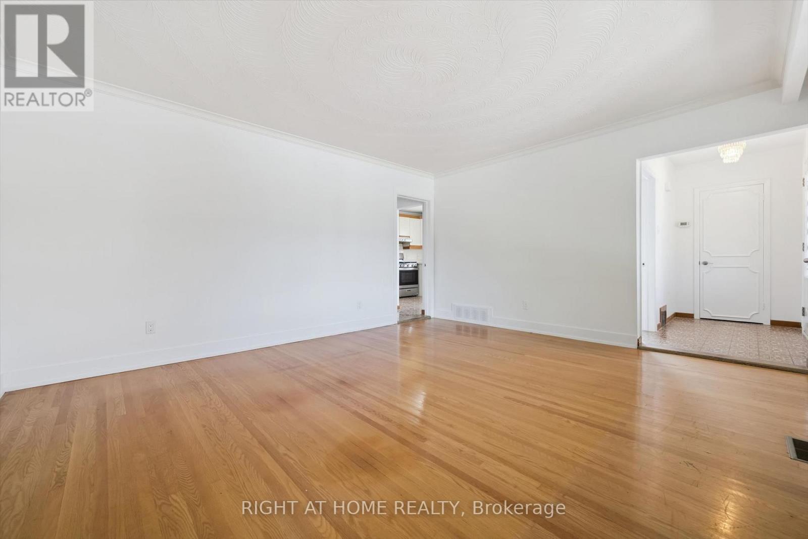 27 Jocada Road Property Photo 13