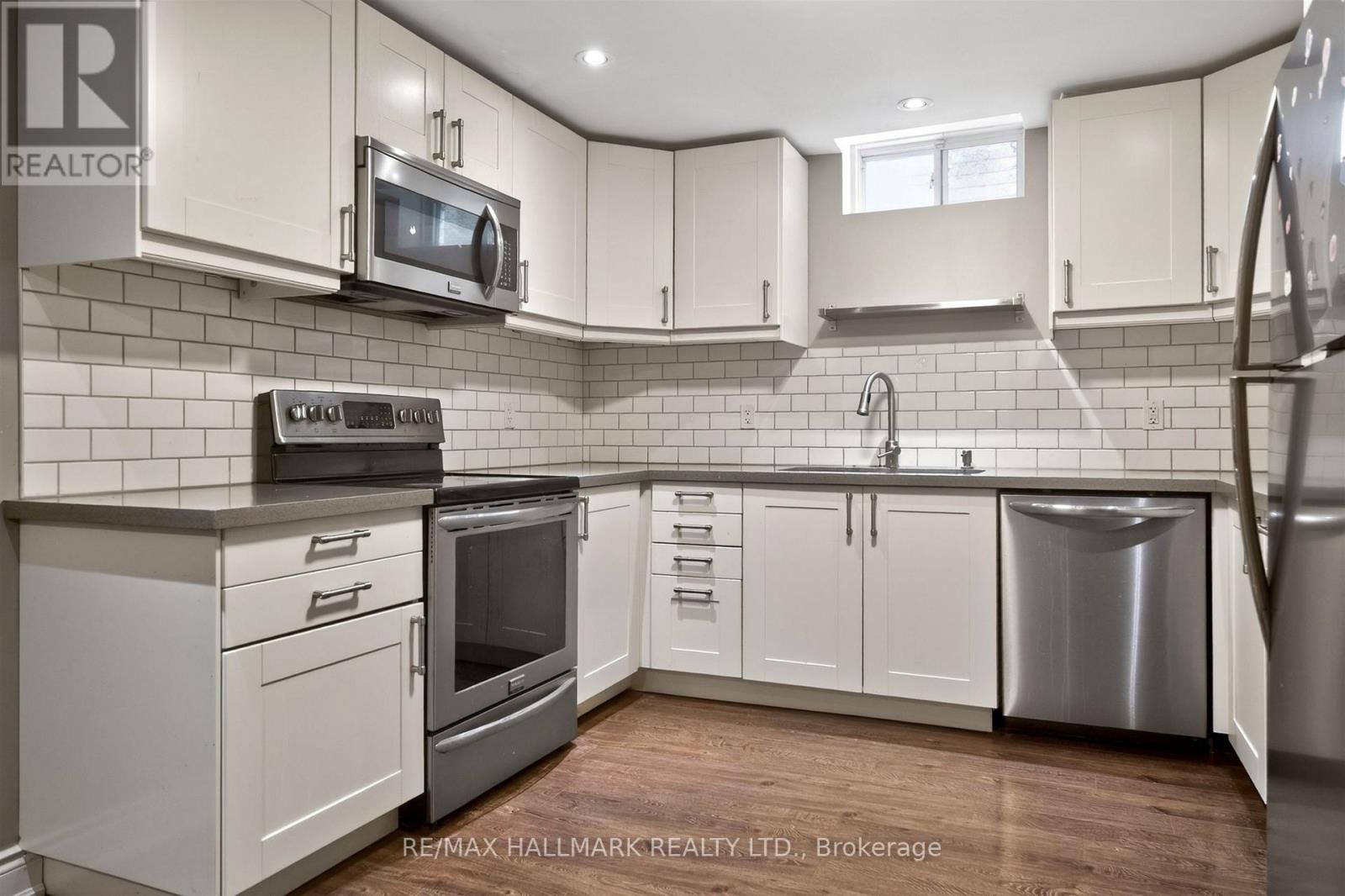 99 Royal West Drive Property Photo 37