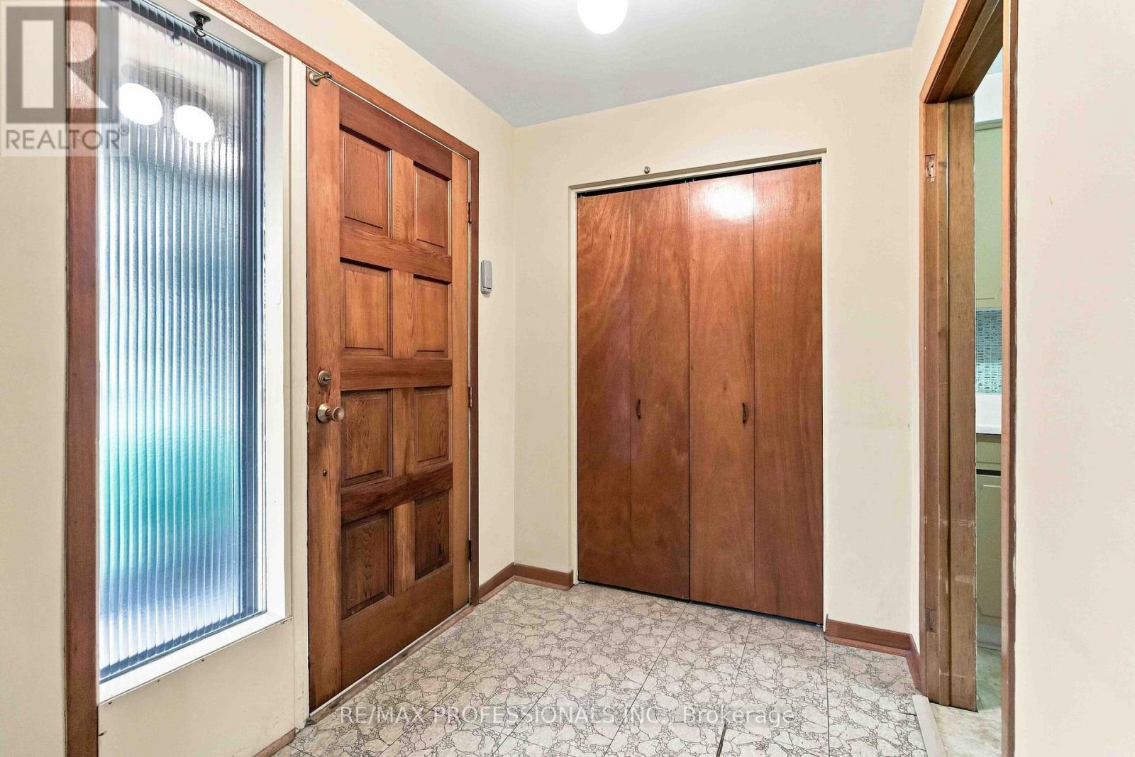 7449 Pickfair Drive Property Photo 3