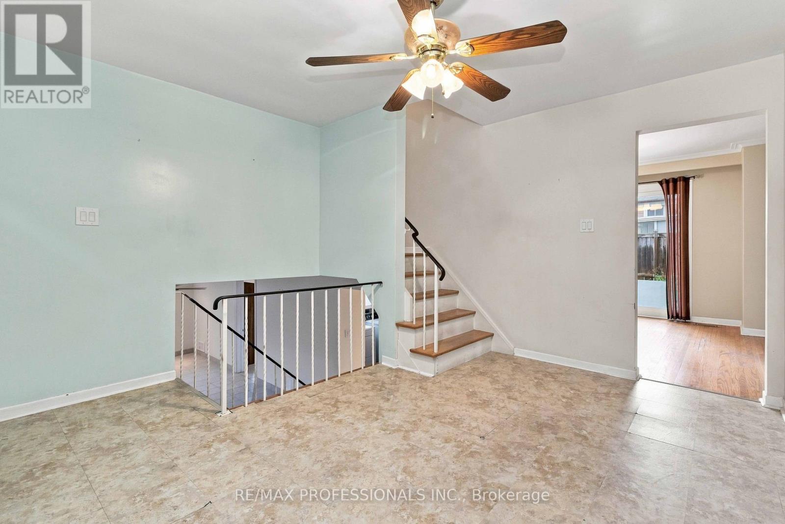 7449 Pickfair Drive Property Photo 7