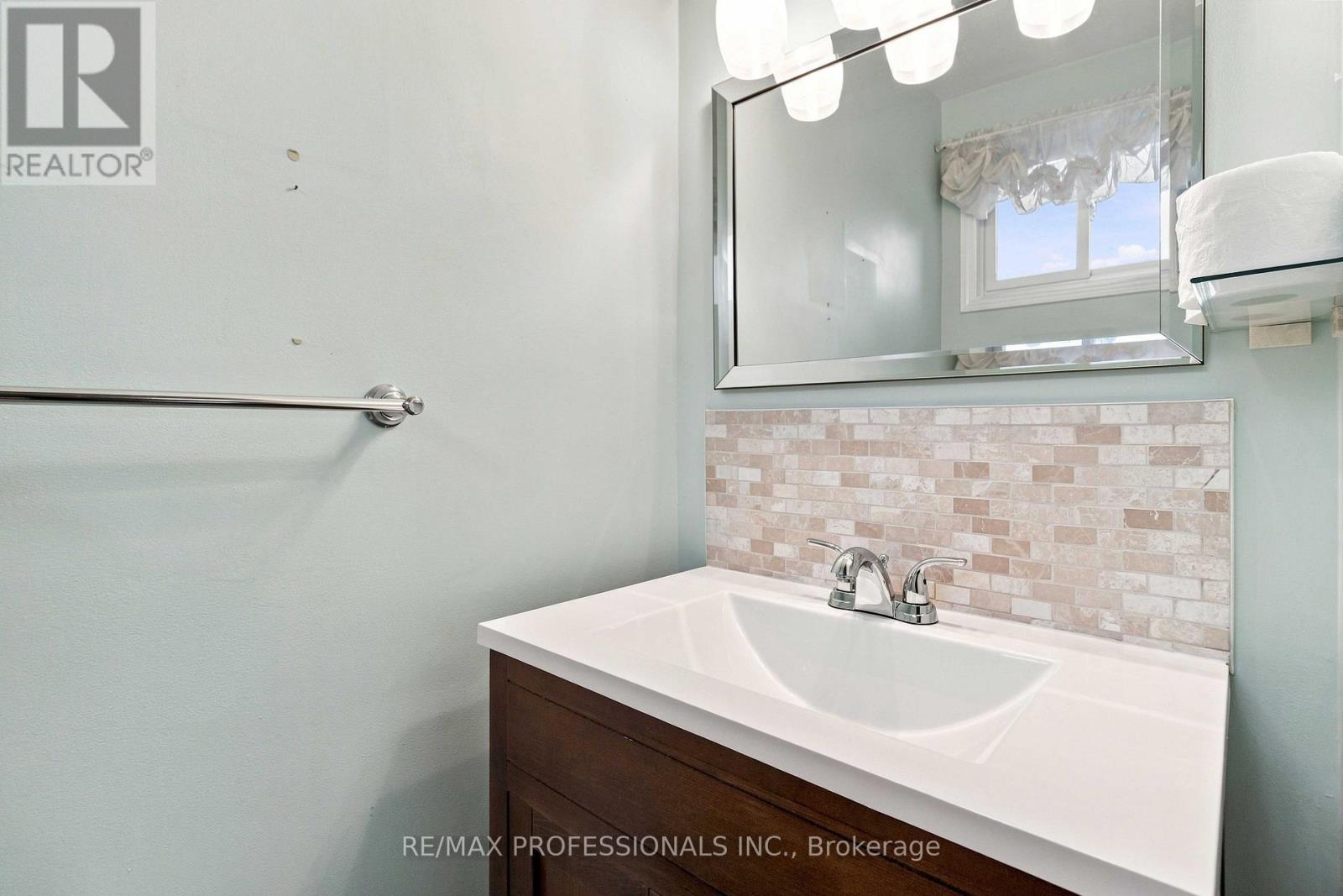 7449 Pickfair Drive Property Photo 15