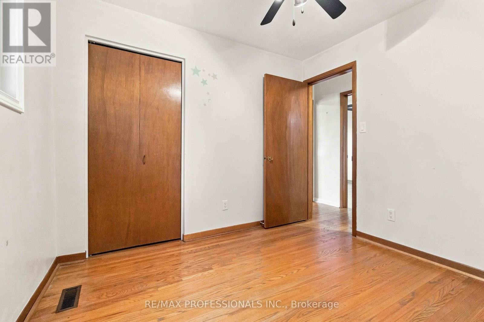 7449 Pickfair Drive Property Photo 21