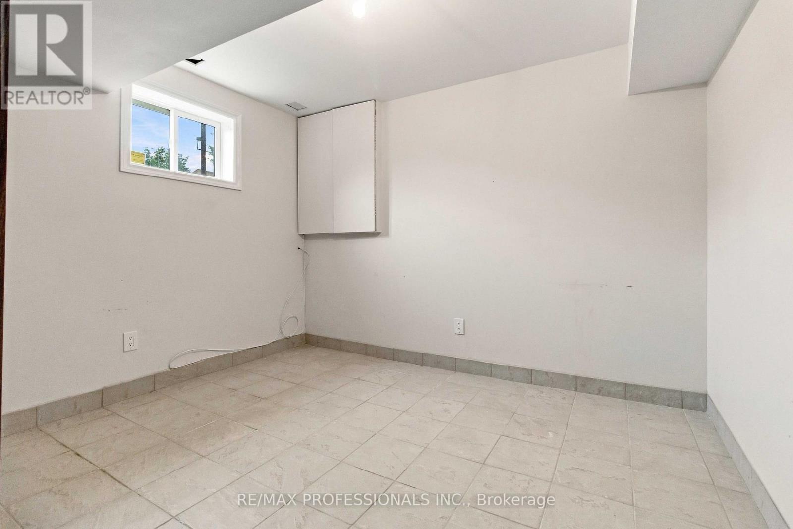 7449 Pickfair Drive Property Photo 26