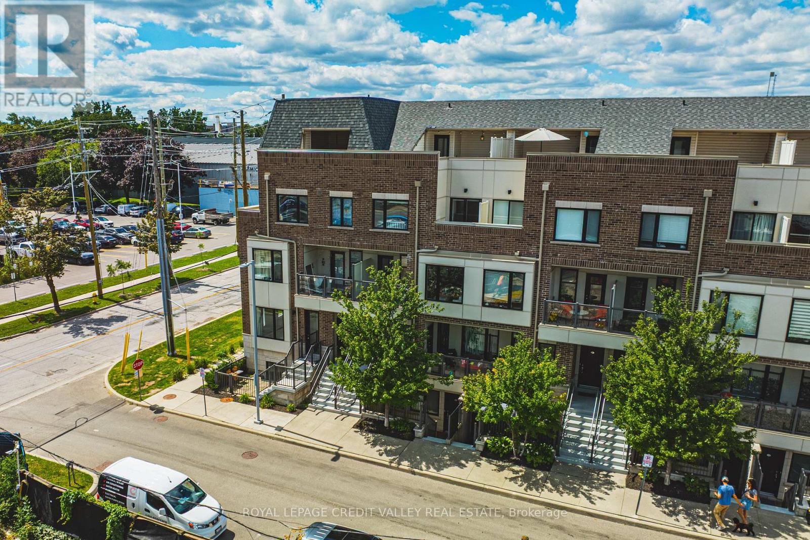 505 - 10 Drummond Street Property Photo 1