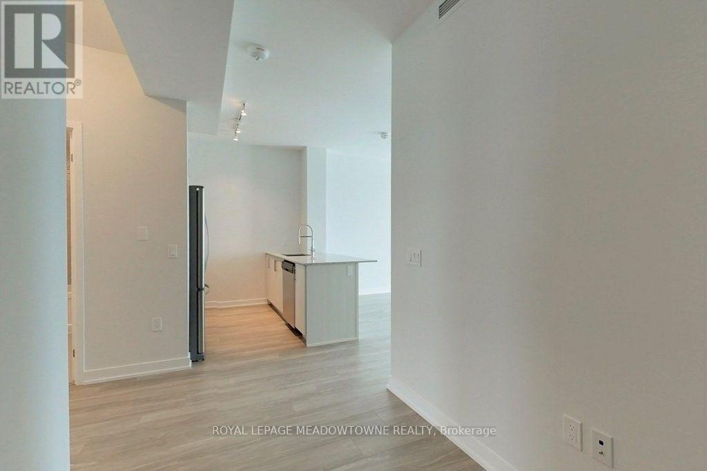 2411 - 4055 Parkside Drive Property Photo 19