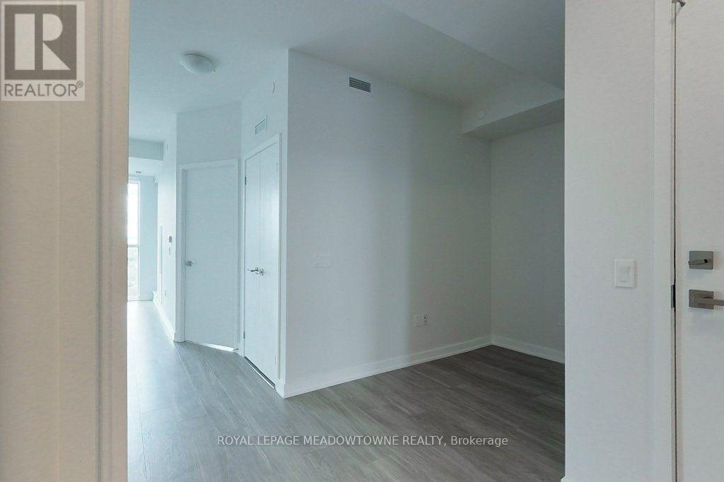 2411 - 4055 Parkside Drive Property Photo 26