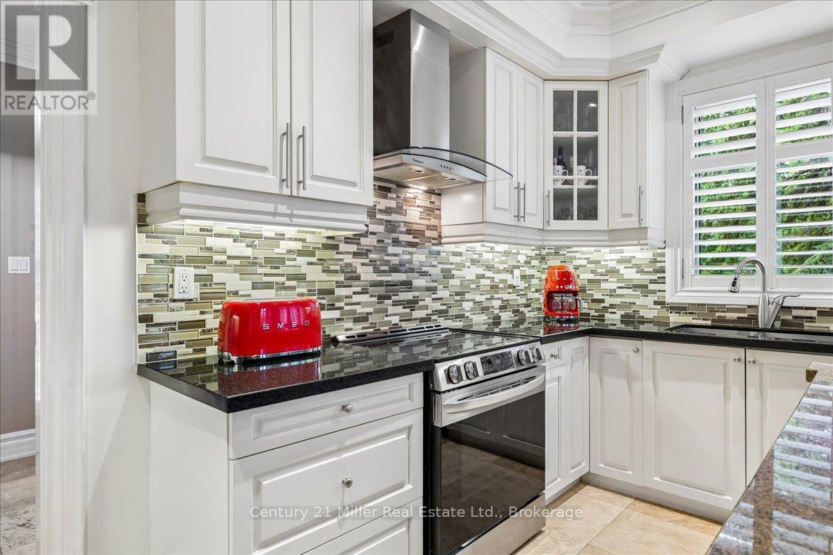 2355 Old Carriage Road Property Photo 19