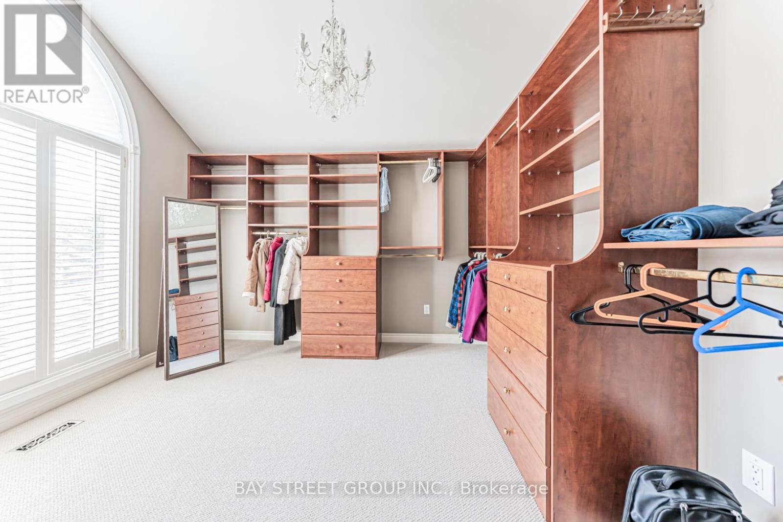 2191 Dunvegan Avenue Property Photo 31