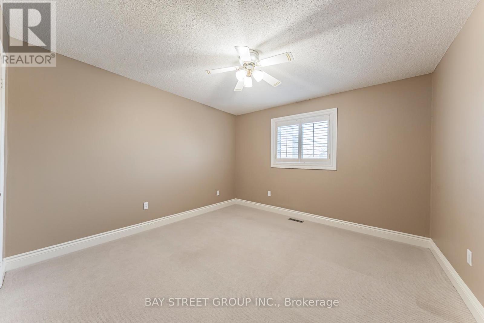 2191 Dunvegan Avenue Property Photo 37