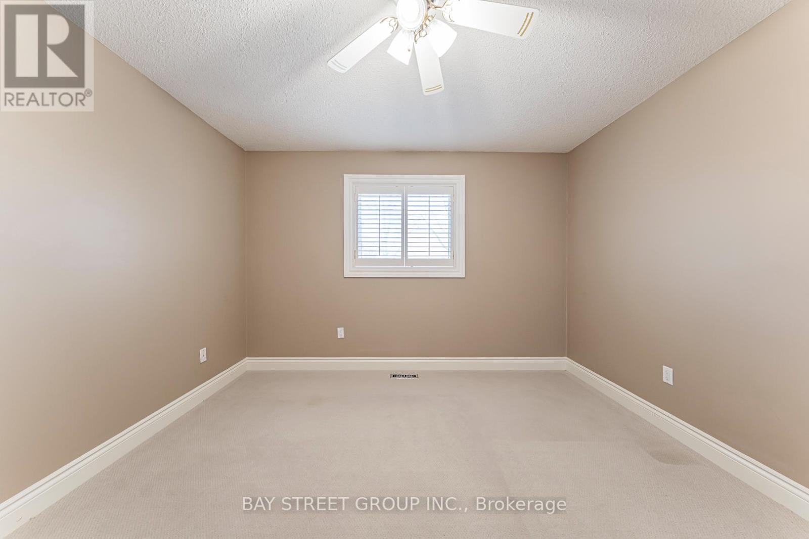 2191 Dunvegan Avenue Property Photo 38