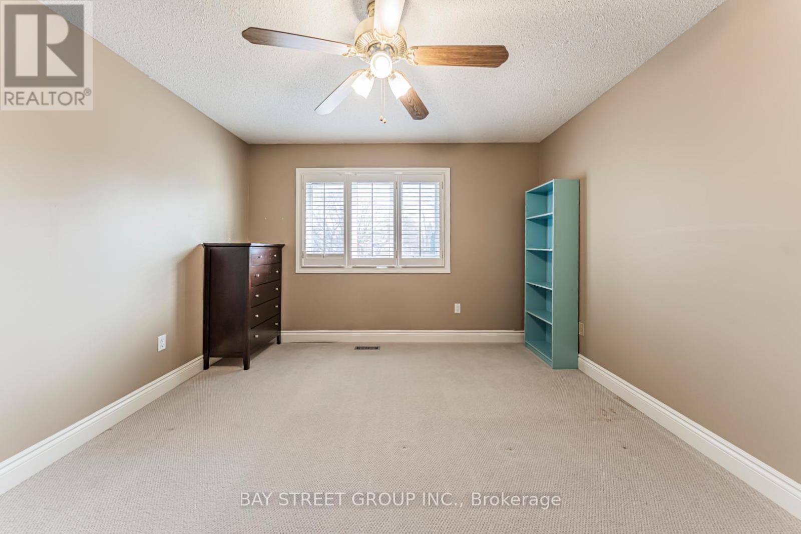 2191 Dunvegan Avenue Property Photo 40