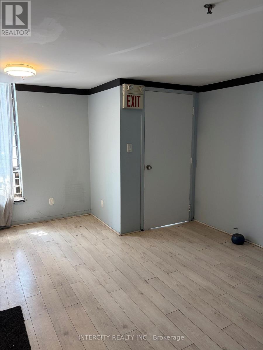 16 - 101 Toro Road Property Photo 2