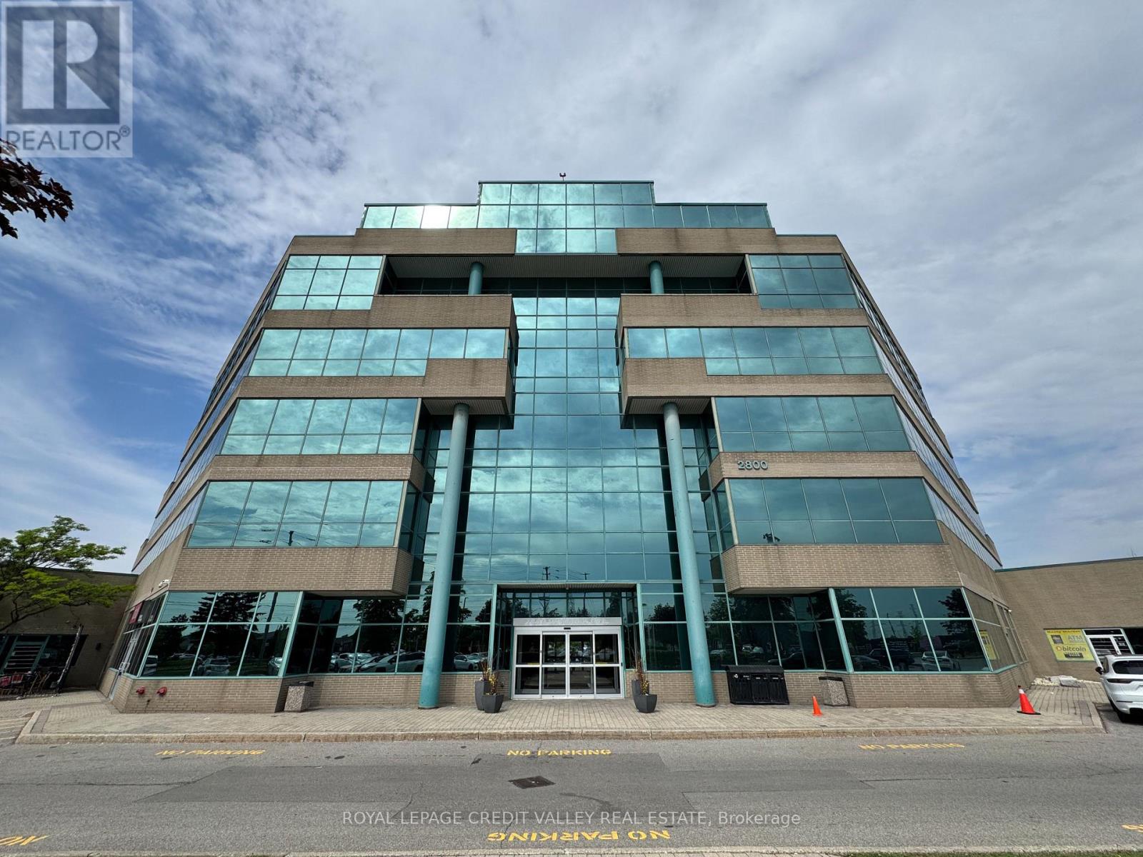 205 - 2800 Skymark Avenue Property Photo 1
