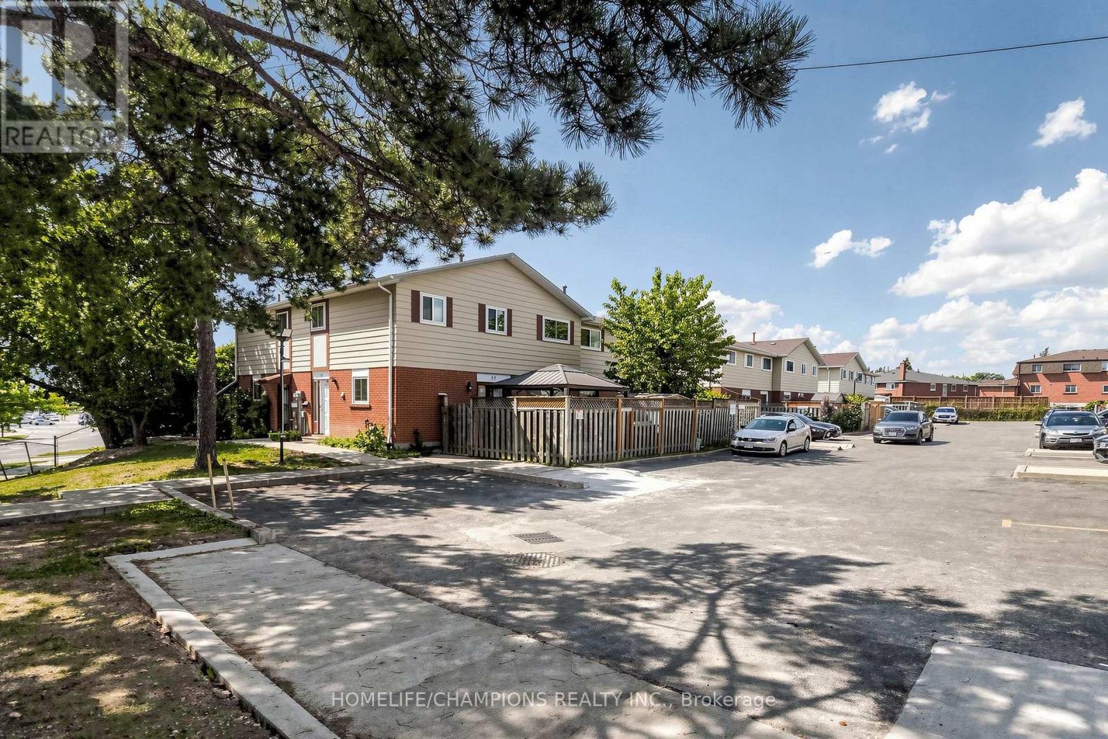 18 - 18 SAN VITO WAY