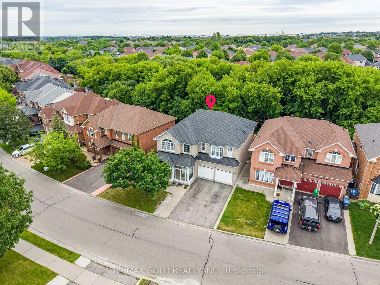 141 Whitwell Drive Property Photo 1