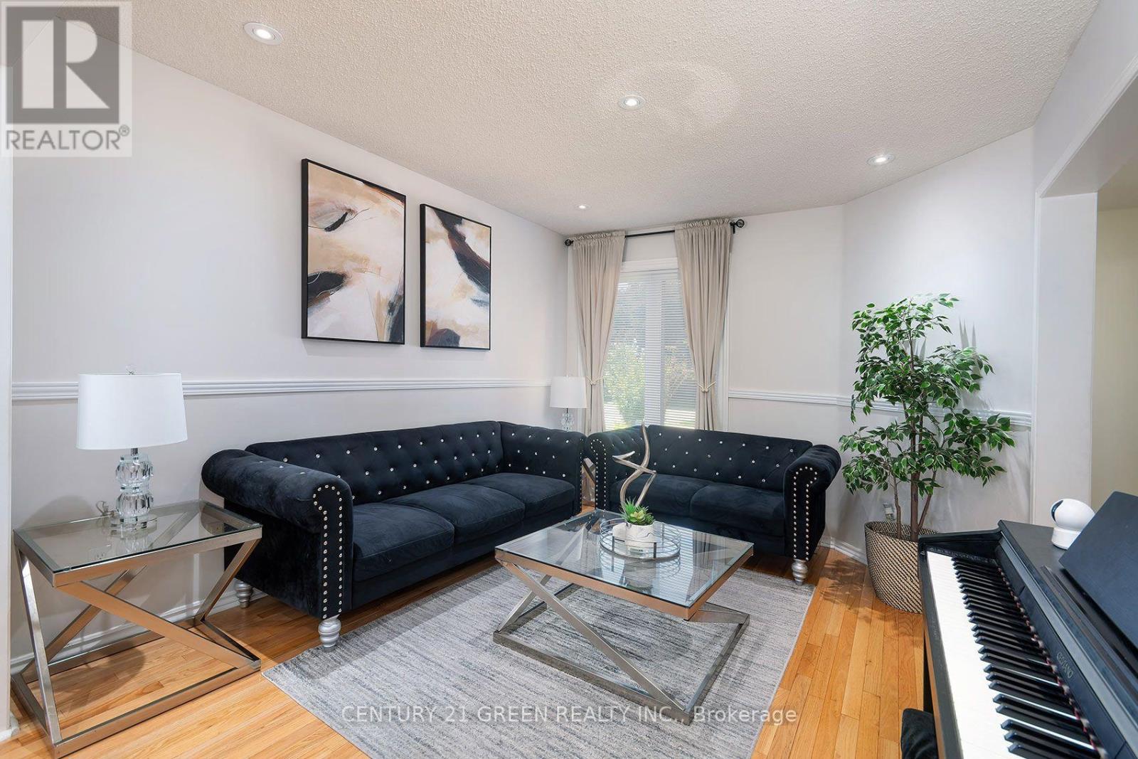 5806 Mersey Street Property Photo 6