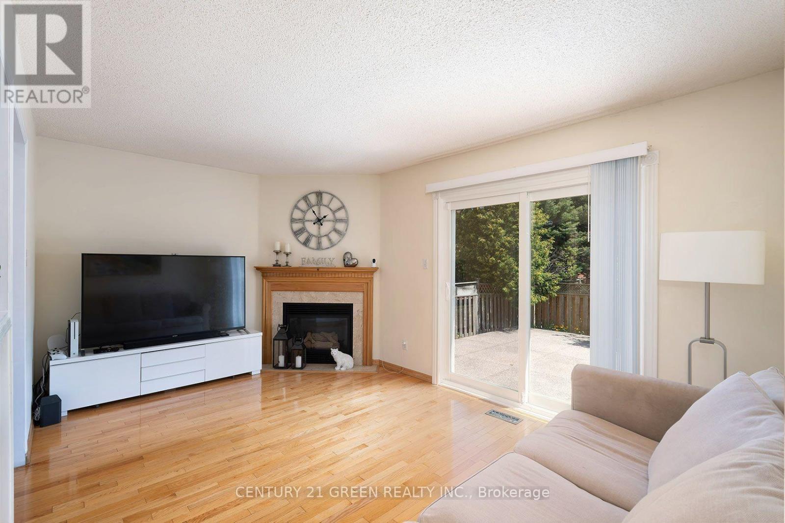 5806 Mersey Street Property Photo 7