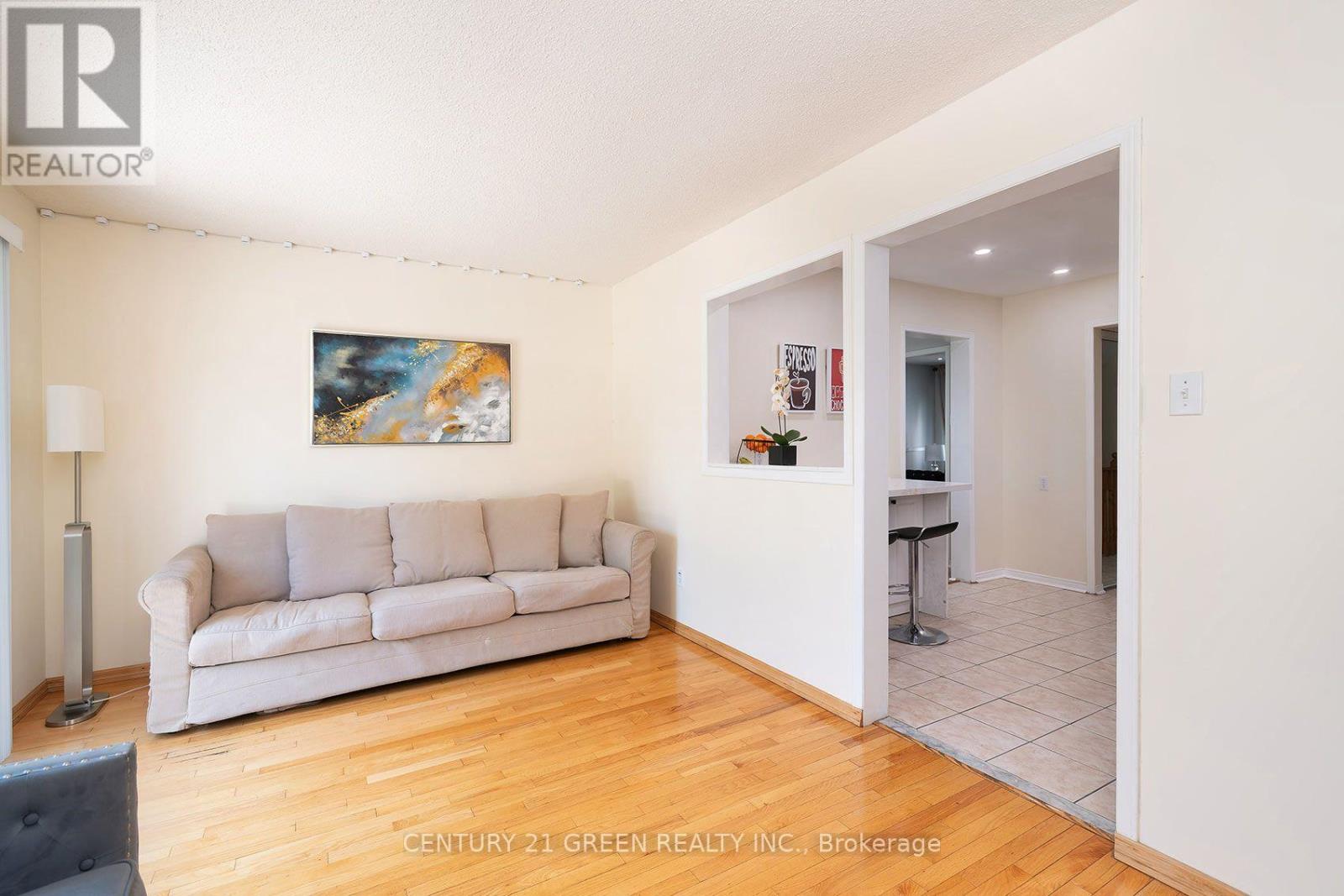 5806 Mersey Street Property Photo 8