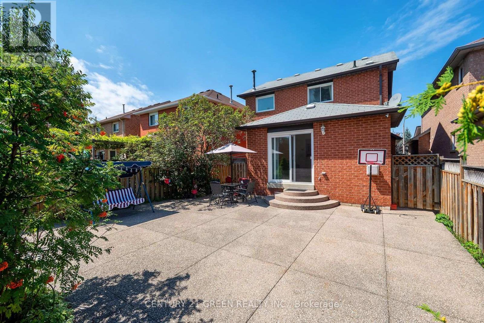 5806 Mersey Street Property Photo 33
