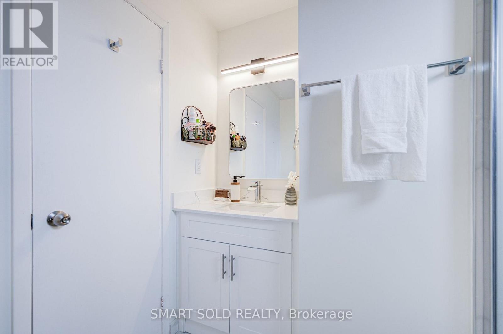 857 Messenger Meadow Drive Property Photo 27