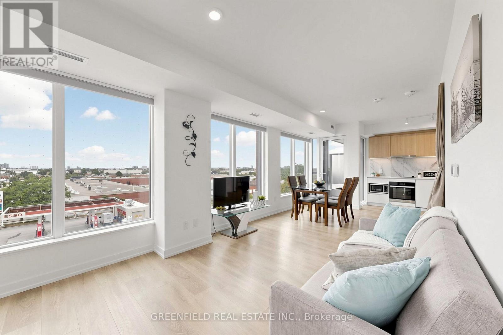 626 - 1100 Sheppard Avenue W Property Photo 7