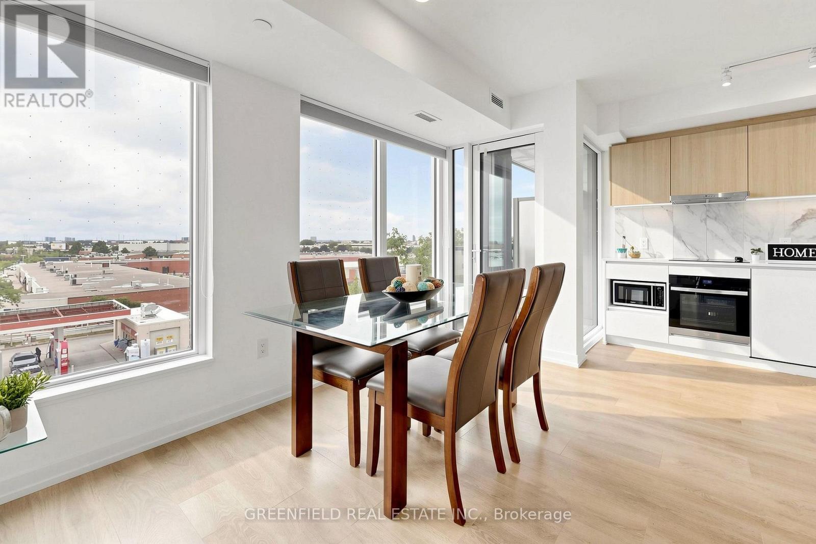 626 - 1100 Sheppard Avenue W Property Photo 8