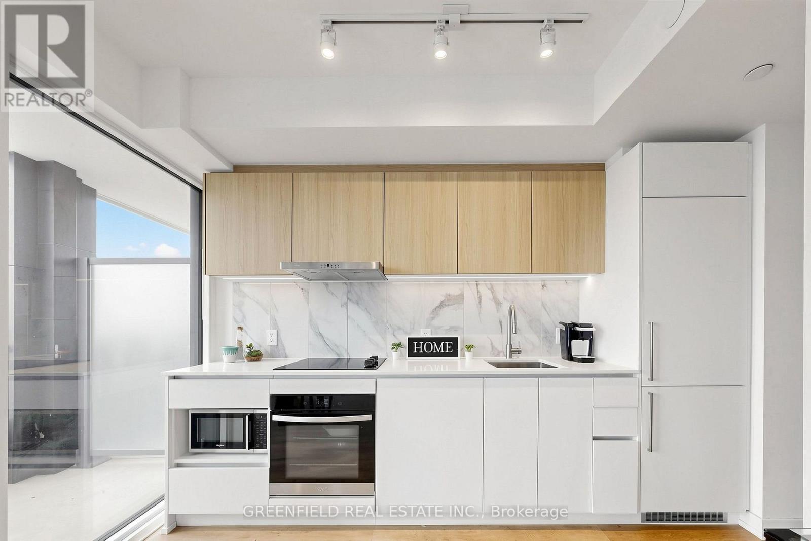 626 - 1100 Sheppard Avenue W Property Photo 10