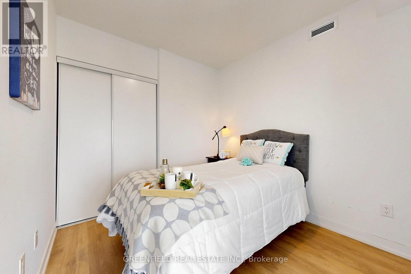 626 - 1100 Sheppard Avenue W Property Photo 21