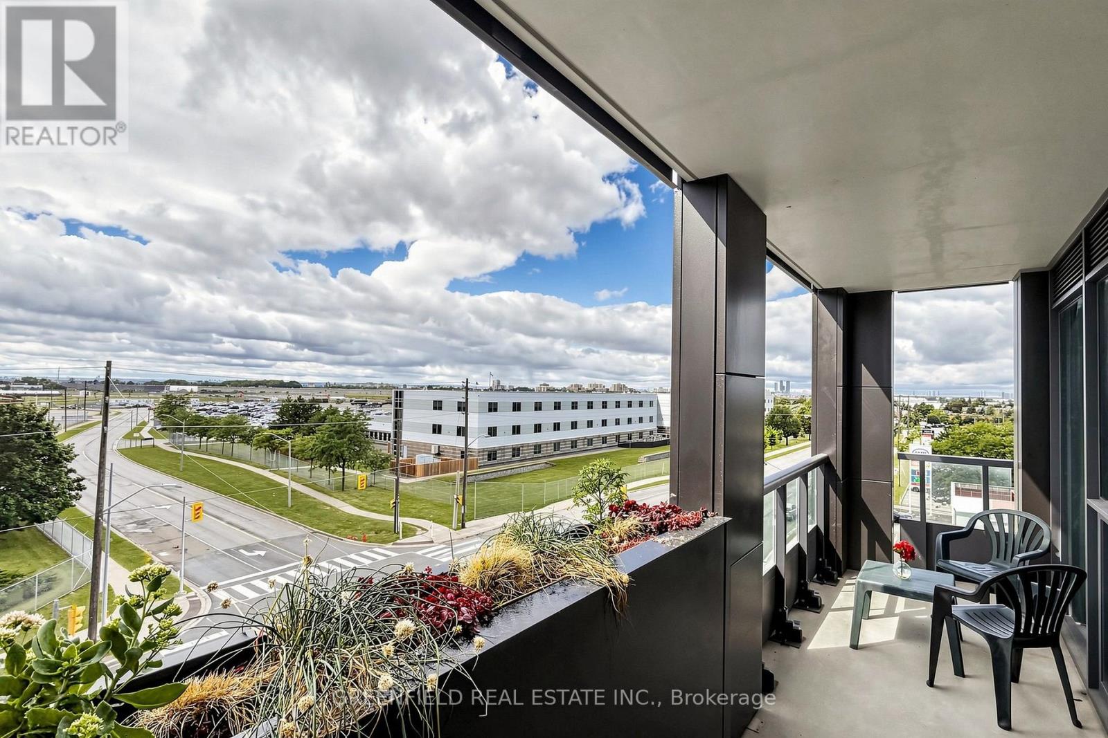 626 - 1100 Sheppard Avenue W Property Photo 27