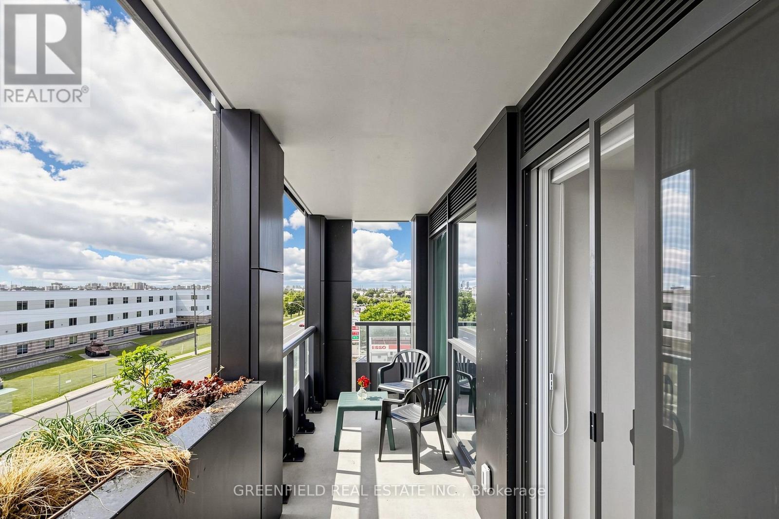 626 - 1100 Sheppard Avenue W Property Photo 28