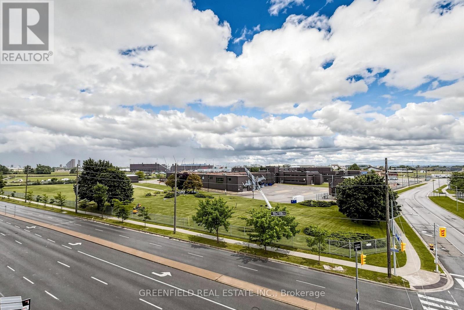 626 - 1100 Sheppard Avenue W Property Photo 32
