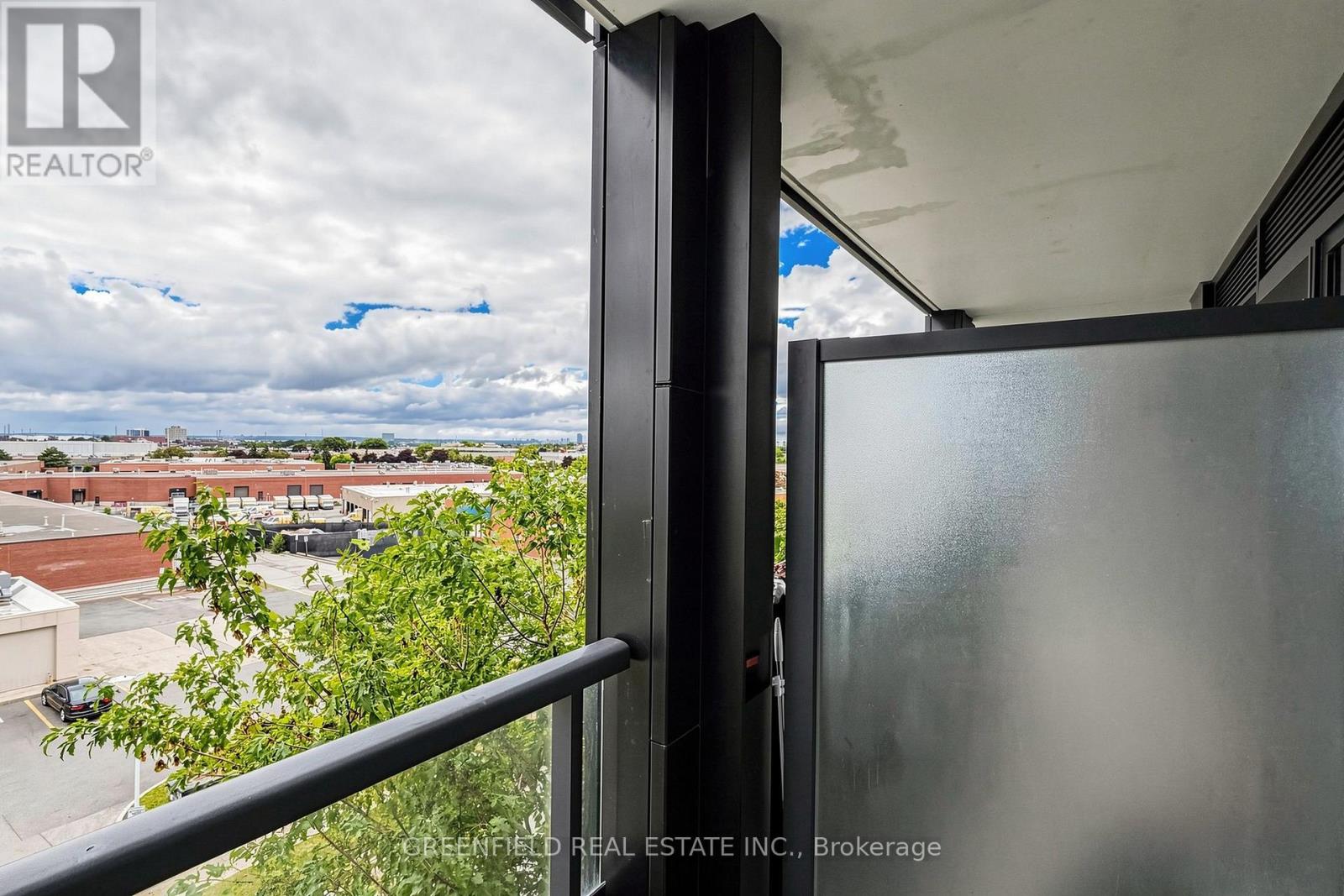 626 - 1100 Sheppard Avenue W Property Photo 34