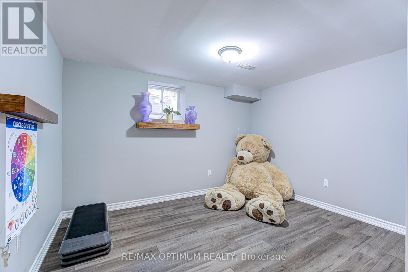 274 Buick Boulevard Property Photo 38