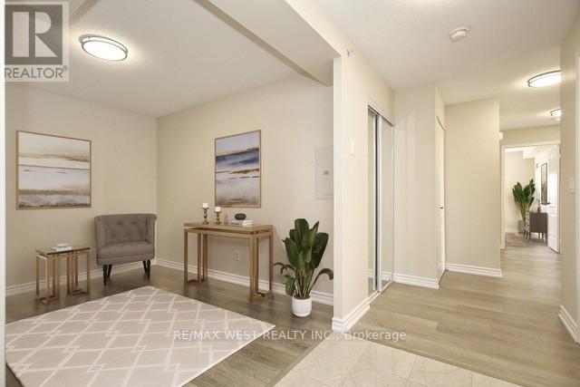1101 - 350 Princess Royal Drive Property Photo 4
