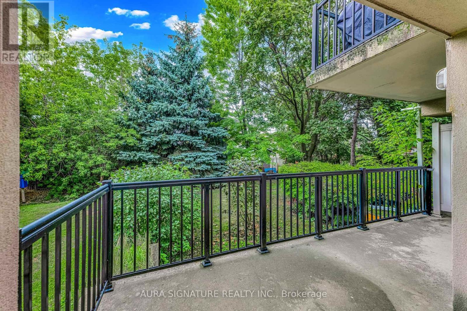 2142 - 105 George Appleton Way N Property Photo 24