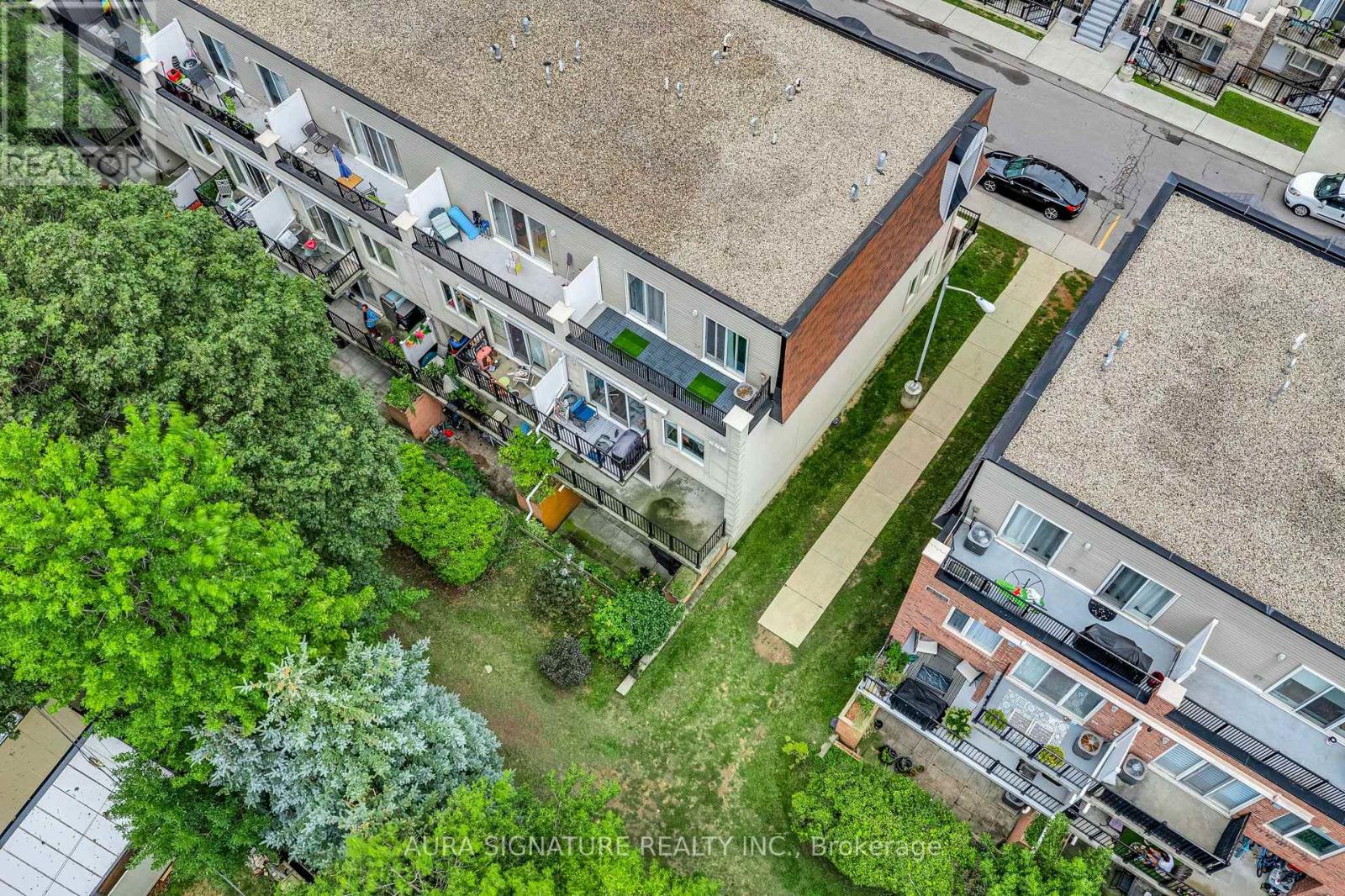 2142 - 105 George Appleton Way N Property Photo 31