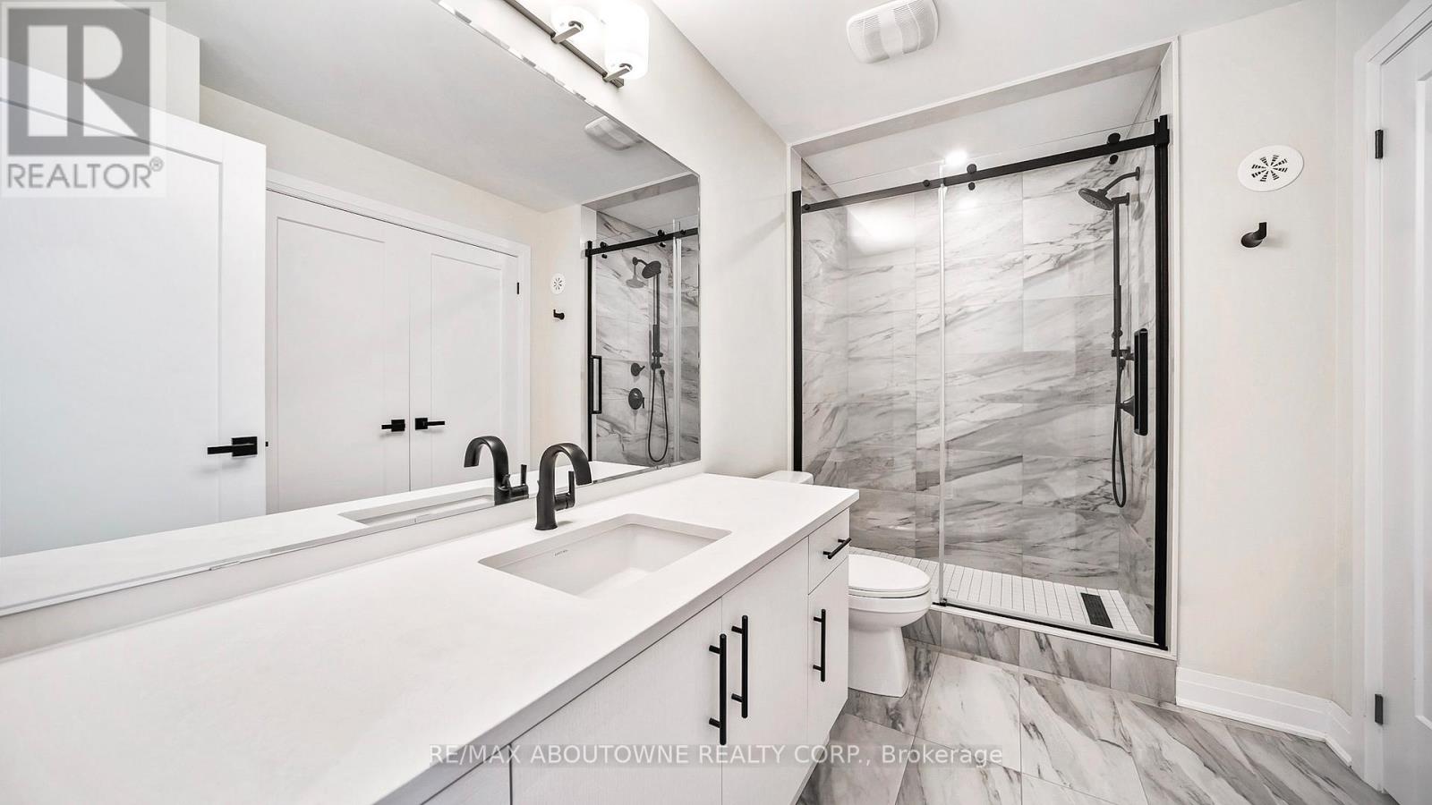 102 Settlers Road E Property Photo 27