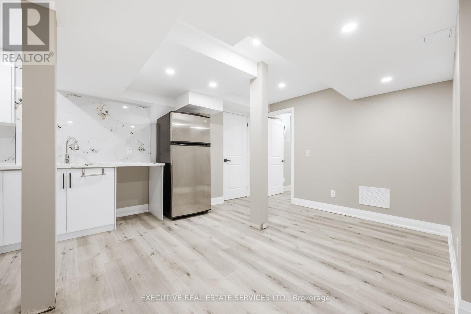 61 Truro (basement) Circle N Property Photo 12
